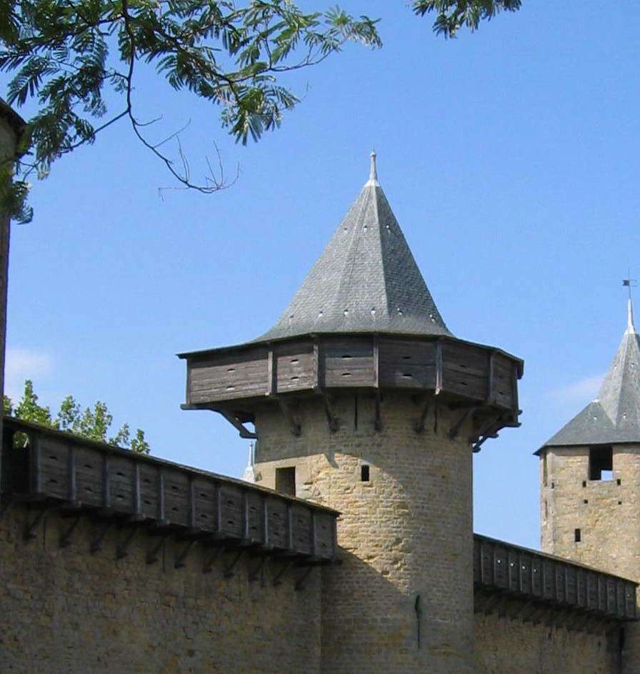 Реконструкция деревянной галереи в Каркасоне